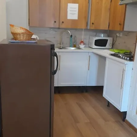 De L'abbaye Pensión 3*